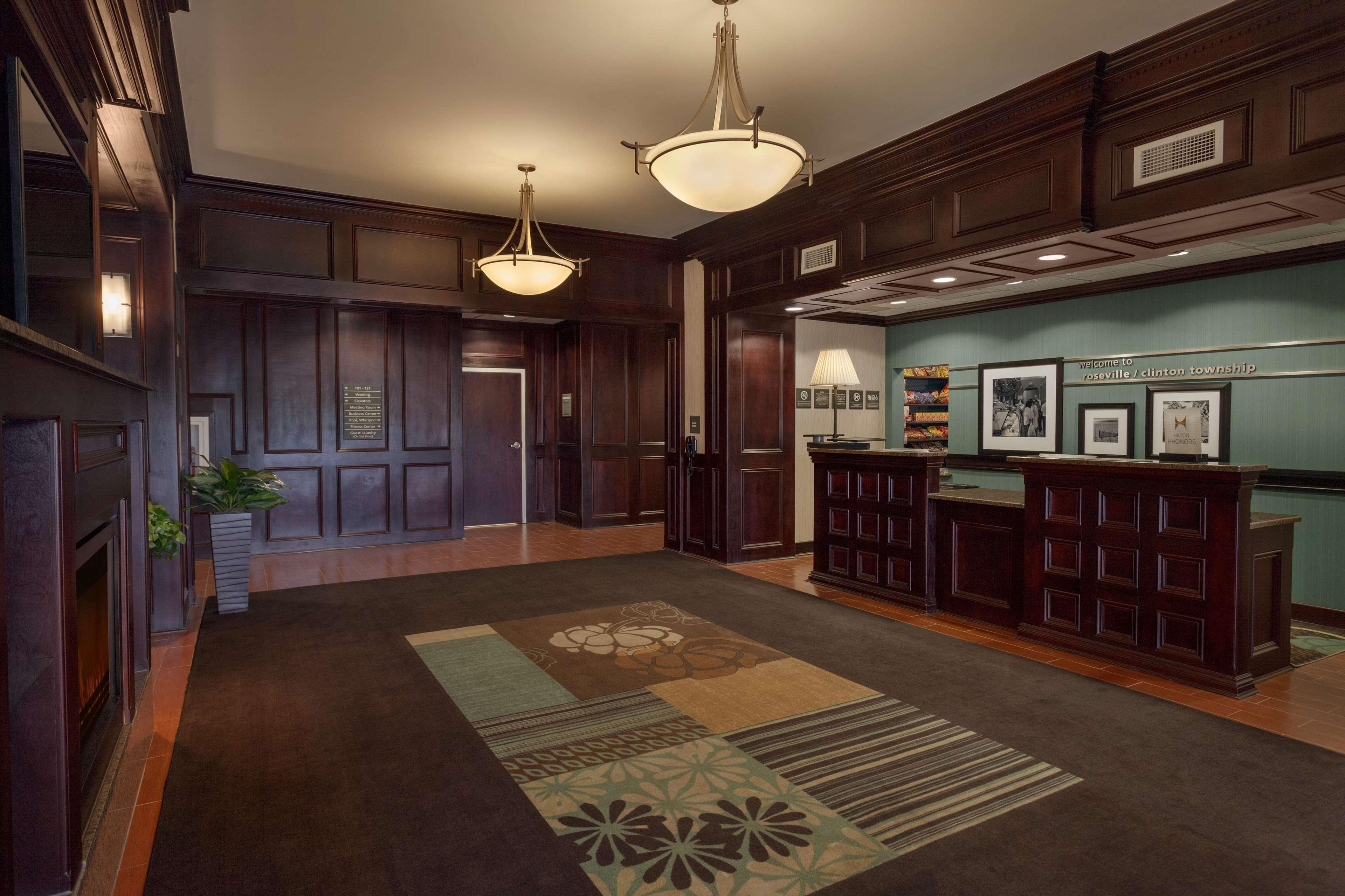 Hampton Inn Detroit Roseville Clinton Township Buitenkant foto